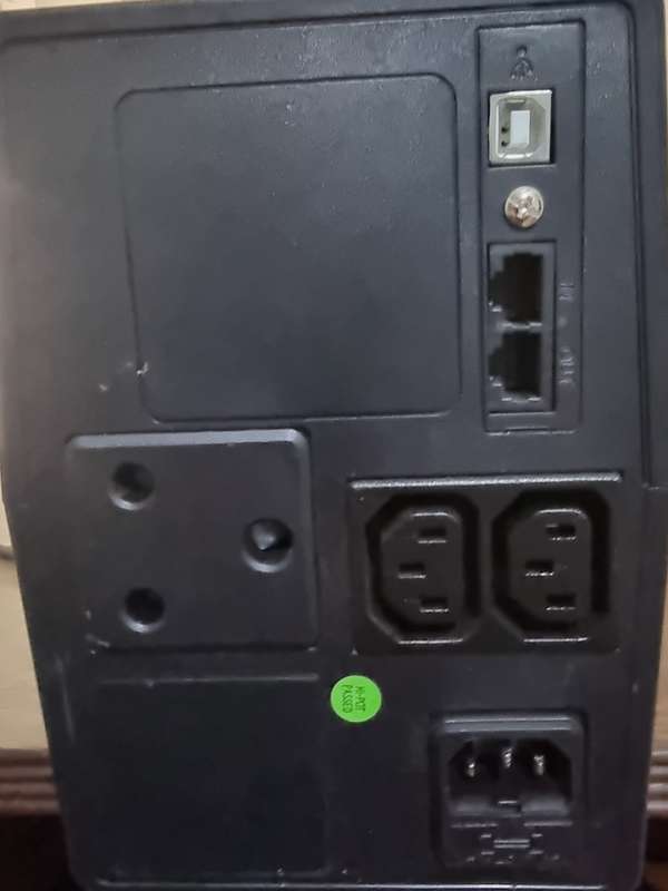 RCT 1000VA UPS !new batteries needed!