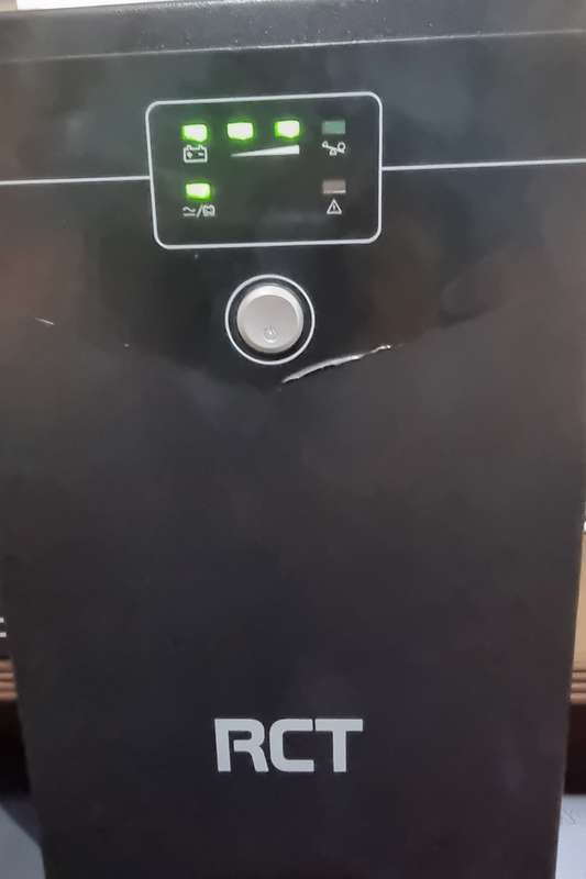 RCT 3000VA UPS !new batteries needed!