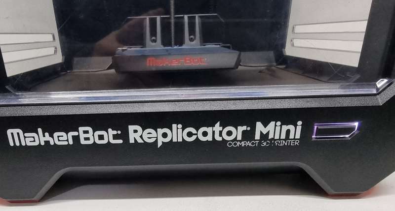 3D Printer - Makerbot: Replicator Mini 5th Gen !Spares or Repairs!