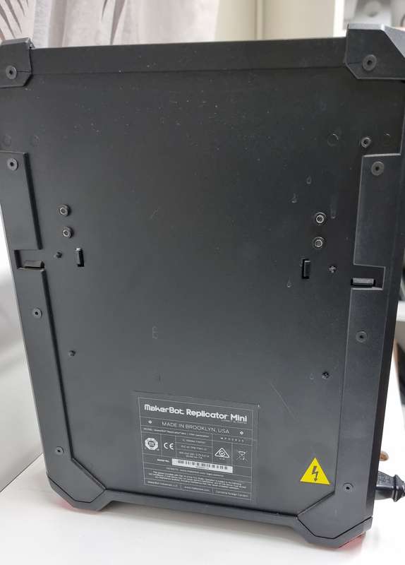 3D Printer - Makerbot: Replicator Mini 5th Gen !Spares or Repairs!