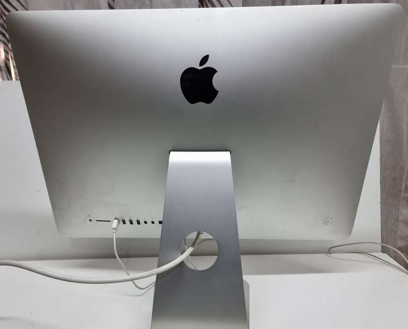iMac 21.5 inch (Late 2012) i5 2.7GHz 1TB HDD 8GB RAM GeForce GT 640 512Mb