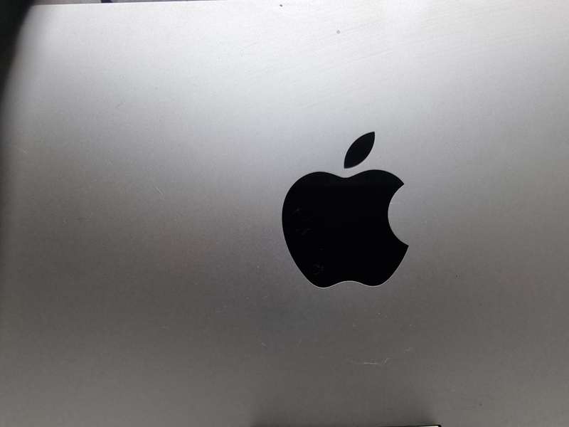 iMac 21.5 inch (Late 2012) i5 2.7GHz 1TB HDD 8GB RAM GeForce GT 640 512Mb