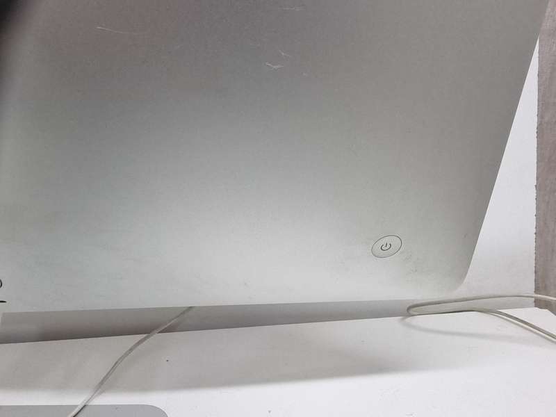 iMac 21.5 inch (Late 2012) i5 2.7GHz 1TB HDD 8GB RAM GeForce GT 640 512Mb
