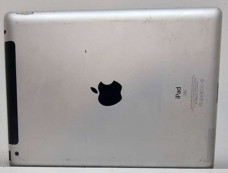 2 x Apple iPad 2 16GB WiFi and 3G !Spares or Repairs!