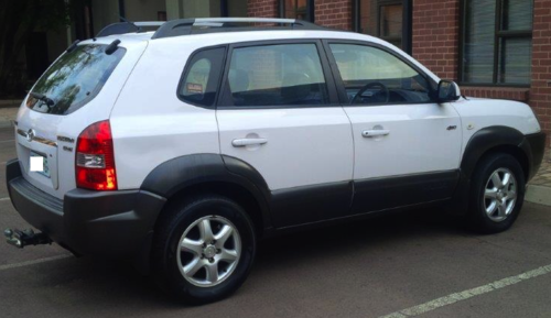 HYUNDAI TUCSON 2.0 DIESEL CRDi AUTO SUNROOF TOWBAR ETC