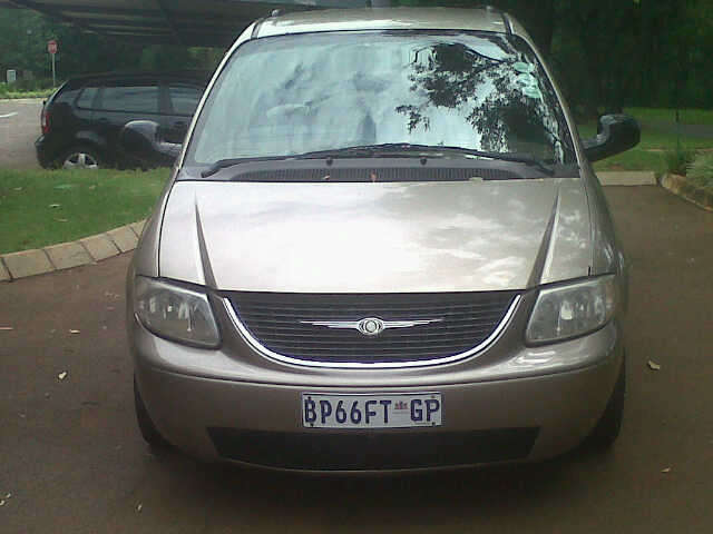 2002 Chrysler Voyager 3.3 SE auto (please read)