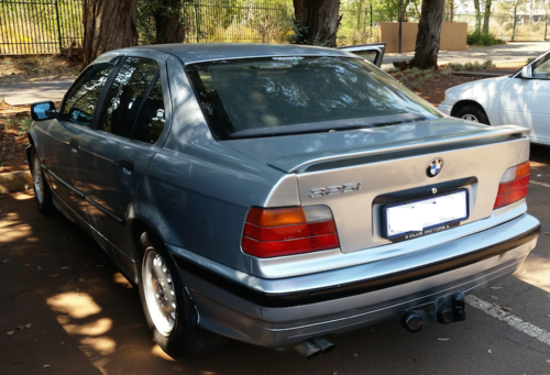 BMW 325i (E36) MANUAL