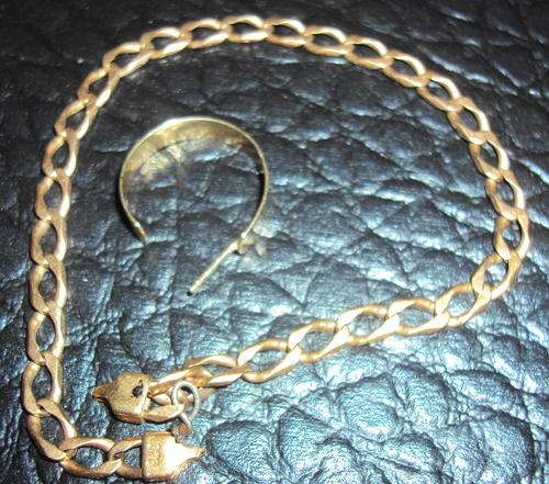 9.17 GRAM OF 9 CARAT YELLOW GOLD GENUINE