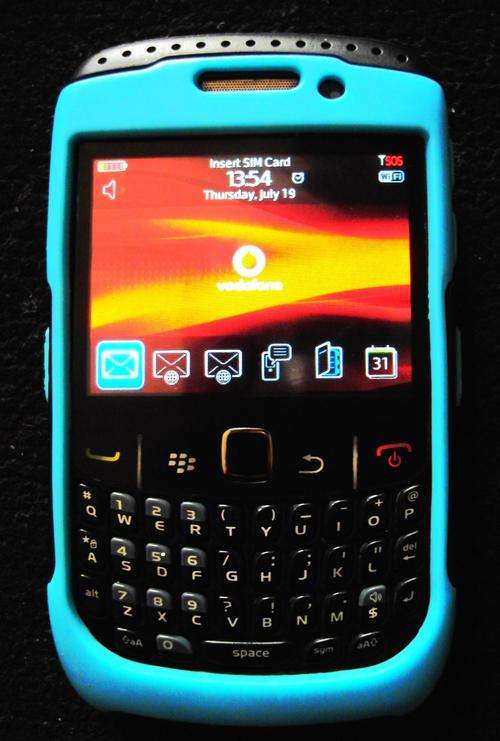 ALMOST NEW BLACKBERRY 8520 CURVE