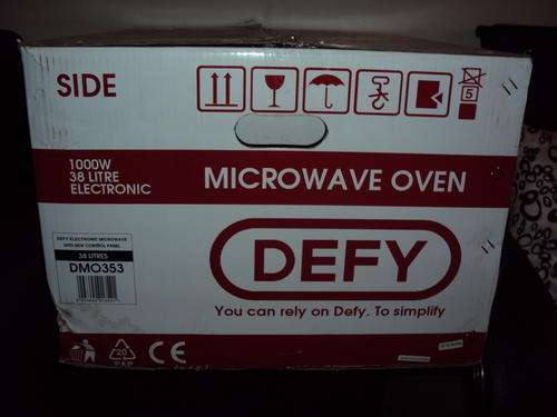 DEFY 38 LITER DIGITAL MICROWAVE