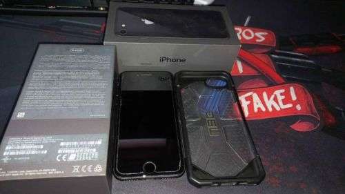 Iphone 8 64Gb Pre-owned. Excellent Condition. Good as new. Minor scrathces