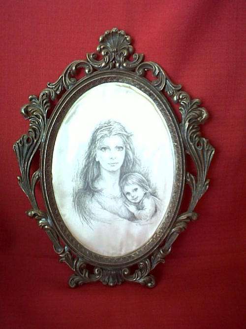 STUNNING VINTAGE METAL FRAME