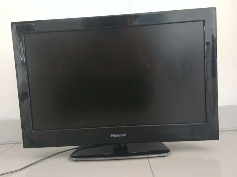 HiSense 24" LCD TV LCD24V87P - NO RESERVE