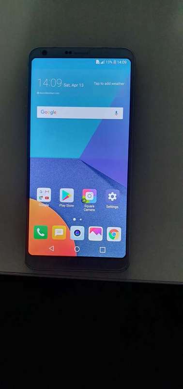 LG G6 - 32GB - Ice Platinum (Unlocked) Smartphone - with assorted covers  **NO RESERVE**