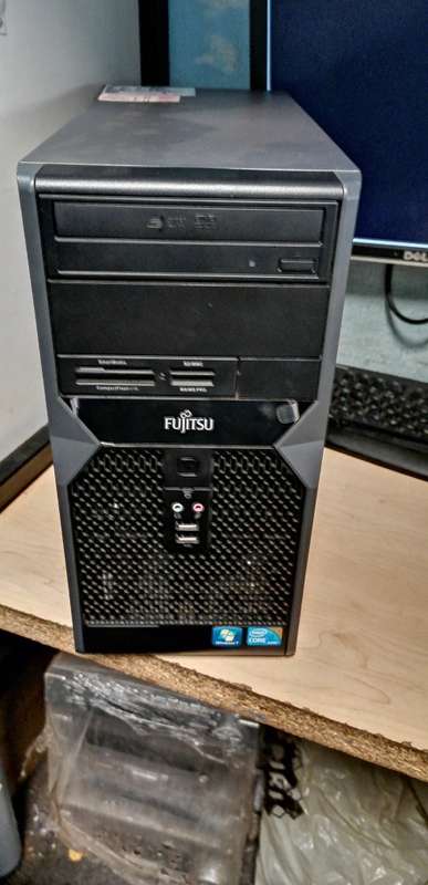Business Fujitsu Siemens PC, i3 CPU, 8G Ram, 1TB, 1GB Graphic Card, DVD Dual Layer, worth R7000