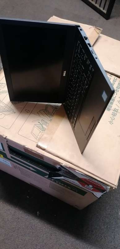 Monster Dell Latitude 7280. Compute like a pro. i5, 256 Nvem, 8gb ram Windows 10