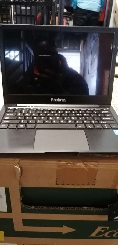 High End Proline V1165C4, 4G, 500GB, 10hrs Battery, Windows 10 Pro, Microsoft Suite, Worth R10000.