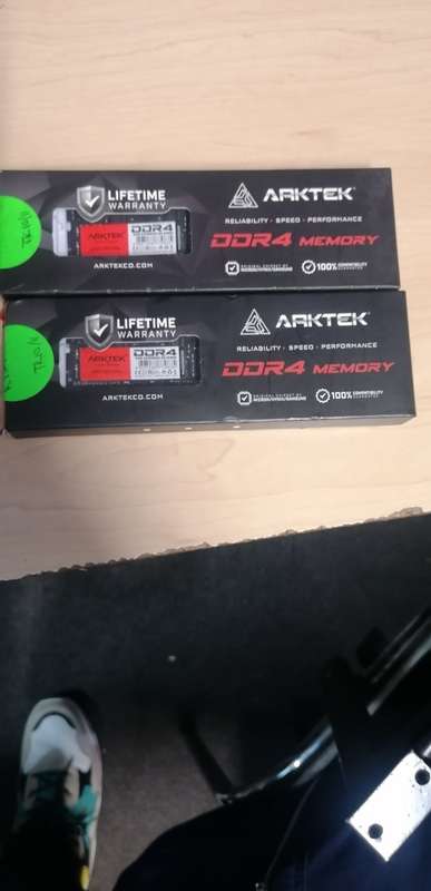 Gaming Arktek 8GB (2 x 8GB) DDR4-2400MHz  Black and Red Laptop Memory8GB DDR4 PC-2400 Worth R2000