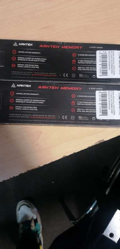 Gaming Arktek 8GB (2 x 8GB) DDR4-2400MHz  Black and Red Laptop Memory8GB DDR4 PC-2400 Worth R2000