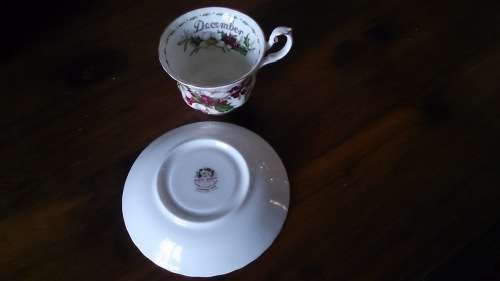 Royal Albert Christmas Rose duo