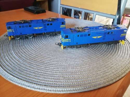 Blue train set.