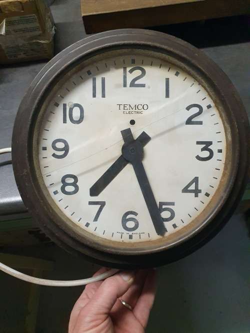 Temco Vintage Electric Clock