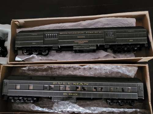 Southern Pacific Passenger Train