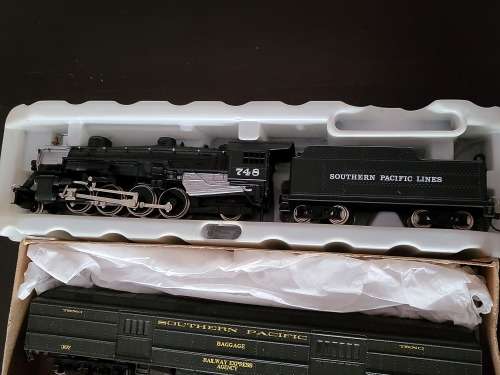 Southern Pacific Passenger Train