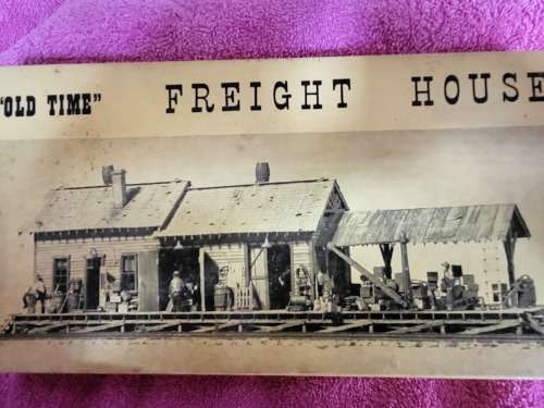 Freight House by Finescale Miniatures
