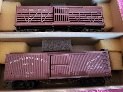 Northern Pacific Stock Cars