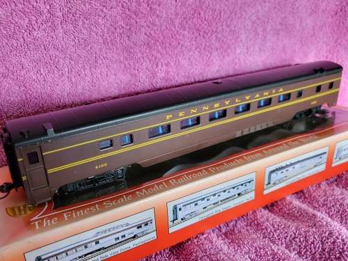 Pennsylvania GG1 Locomotive and Coaches