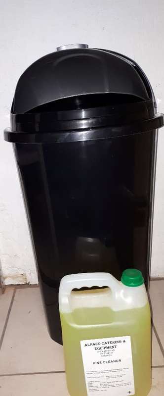 50lt Black Round Lift Dustbin includes 5lt Pine Gel STOCK CLEARANCE