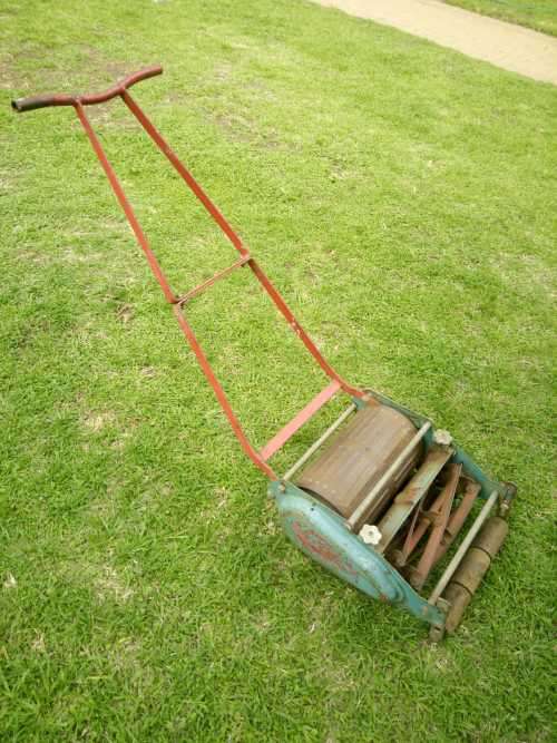 Manual Lawn Mower Excellent Working Condition