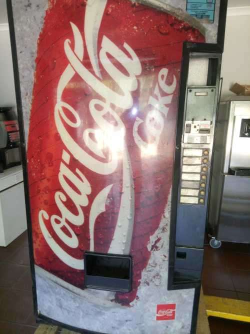 Coca Cola Vending Machine LAST ONE