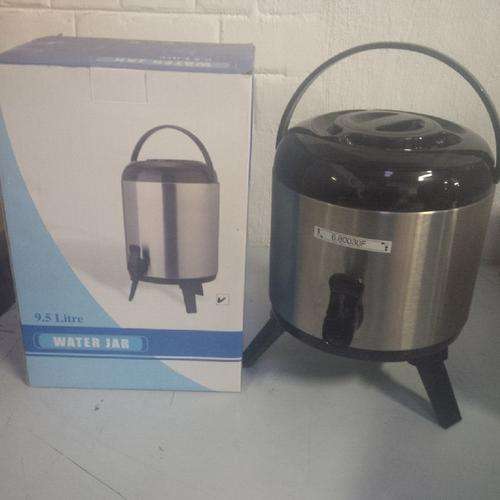 Water Jar 9.5lt*** Ideal for all Campers *** Keep your Water Colder for longer***