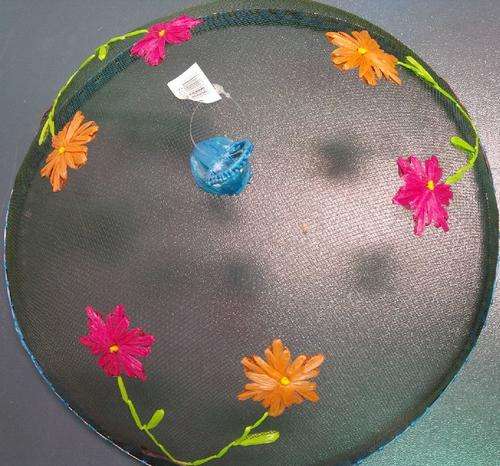 Food Cover With Daisies  - 350mm ** 2 On Auction **