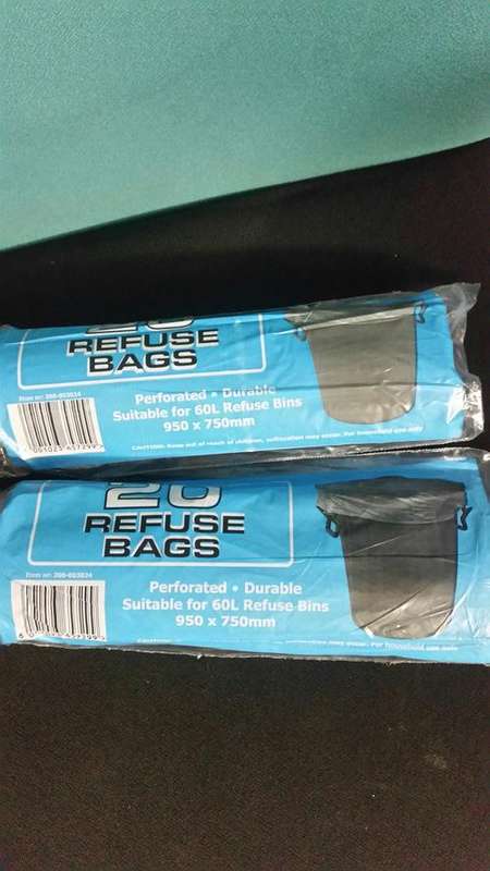 2 x 20 Refuse bags (Perforated & Durable) 950mmx 750mm ## 10 On Auction****
