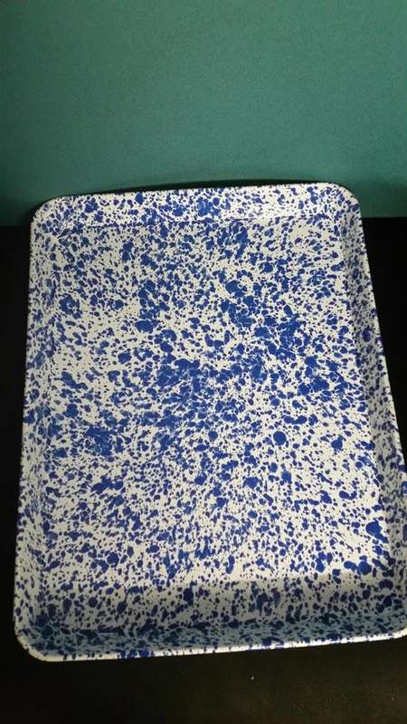 Brightly Coloured Enamel Rectanuglar baking Tray 40cm x 30cm x 3cm ### 2 On Auction***********