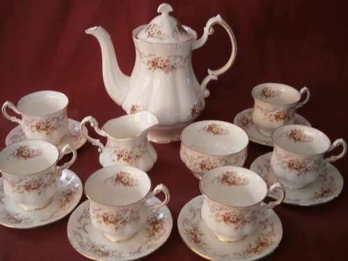 Paragon  bone china Coffee Set "Rose Bouquet"