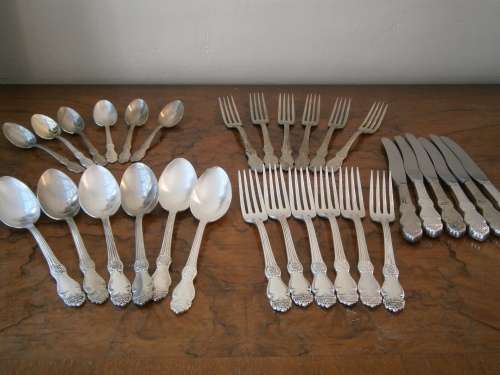 Set of 30 silver  plated cutlery