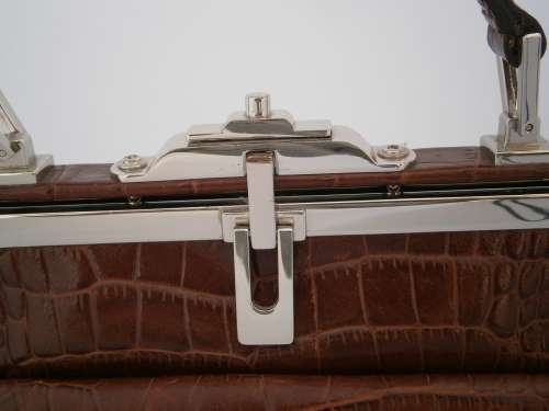 Authentic DISSONA luxury designer quality leather bag.