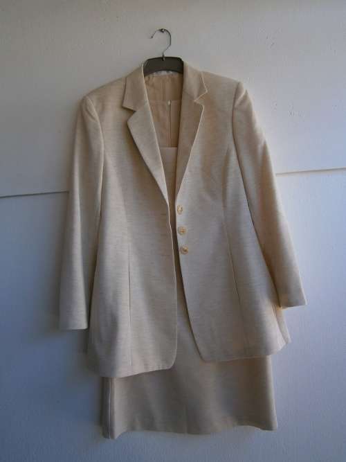 2 pieces Cream Colour Suit: Dress and Jacket. New.