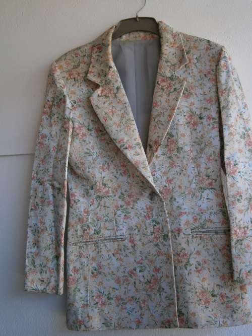 Jacquard fabric Jacket.