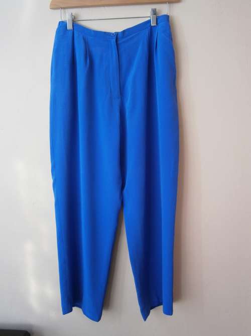 Gorgeous 100% Silk Pants.