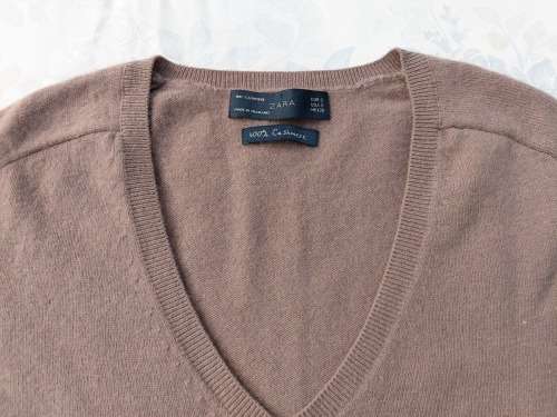 100% Cashmere  knit pullover by Zara