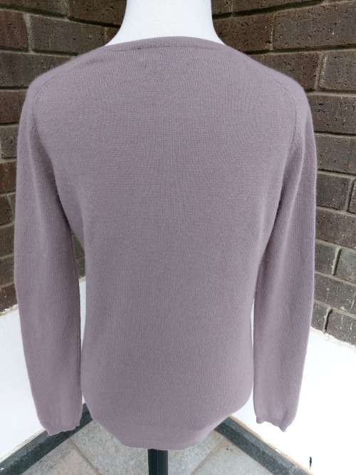 100% Cashmere  knit pullover by Zara