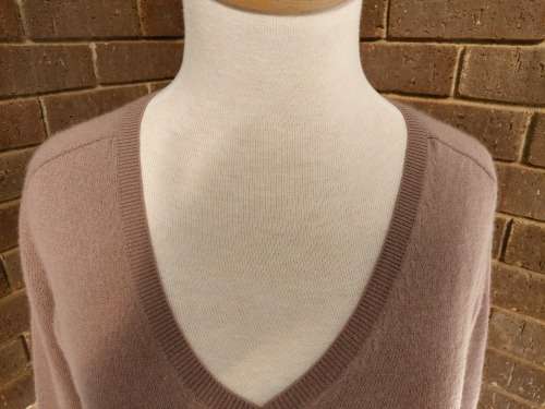 100% Cashmere  knit pullover by Zara
