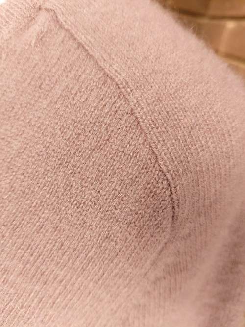 100% Cashmere  knit pullover by Zara