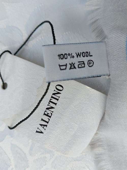 VALENTINO  Shawl / Scarf 90 x 90 cm