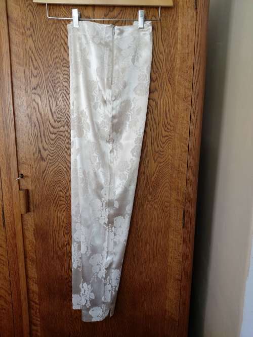 Jacquard fabric Pants by Wallis